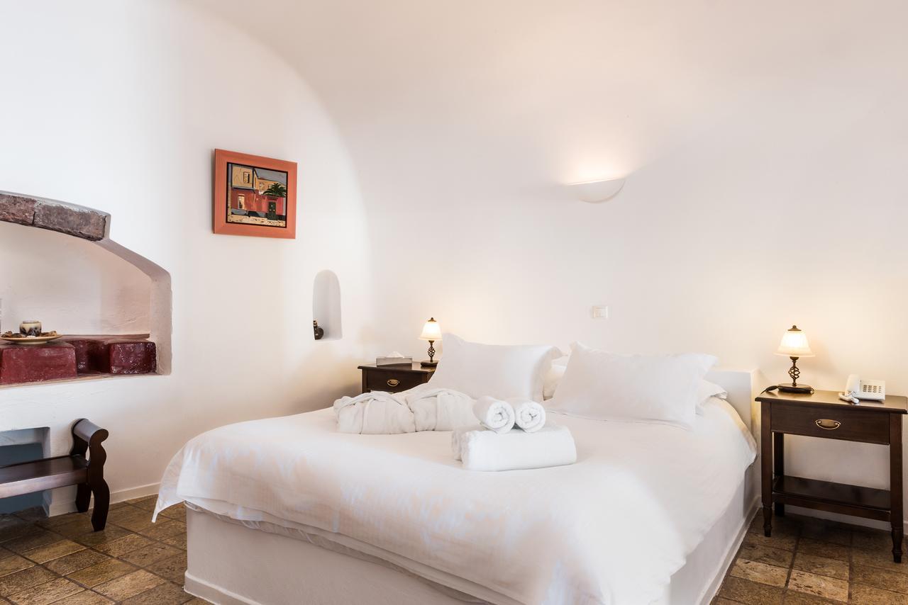 Pantelia Suites Fira  Exterior foto